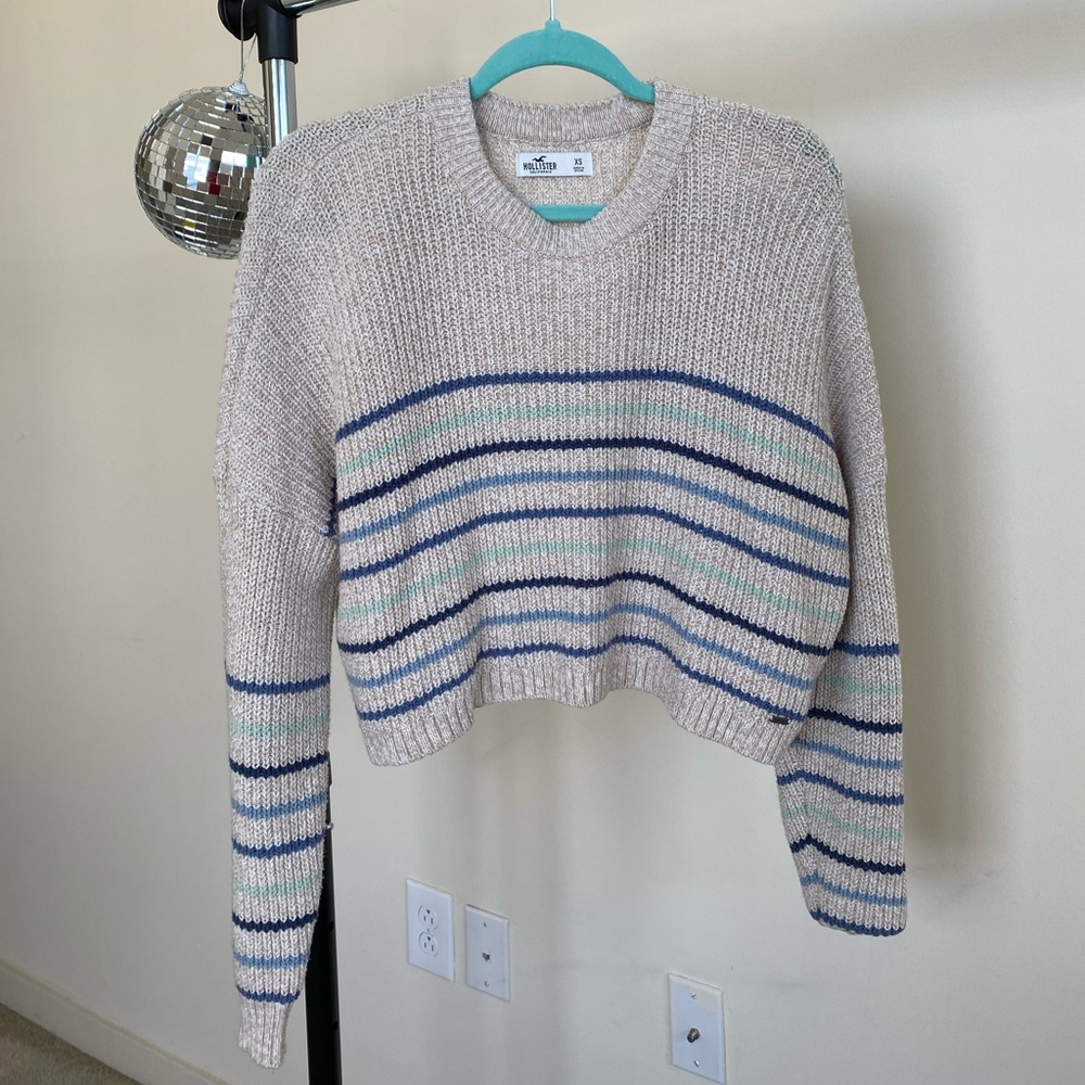 Hollister size XS knit stripe cream sweater